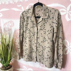 NWOT! Notations button down long sleeve blouse